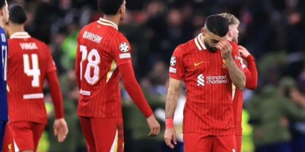 FB体育官网-不敌大巴黎三冠梦碎 利物浦“现了原形”