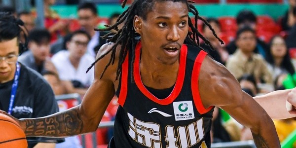 FB体育-周鹏1000三分里程碑CBA历史第14人 深圳大胜同曦夺4连胜