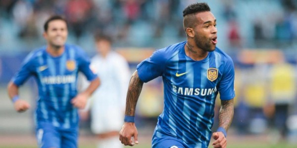 FB体育app下载-官宣！36岁特谢拉加盟希腊超副班长 当年险些归化为国足效力