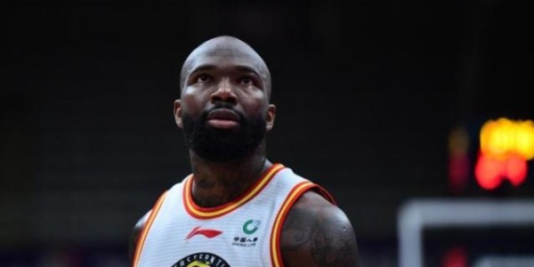 FB体育-【夜读】本泽马已康复，他将首发出战...巴拉多利德！