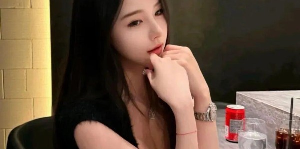 FB体育官网-老詹旁边又来了一个神射手！！