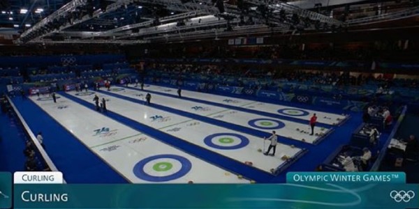 FB体育-米兰冬奥冰壶赛突遇停电5分钟，选手黑暗中等待|AC米兰|冬奥会|米兰冬奥会|米兰冬奥赛场停电事故|冰球场_新浪体育_新浪新闻