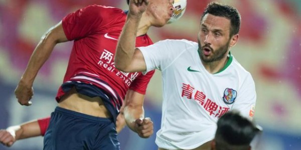 FB体育app下载-带着困难上路：中超两队强援“消失”仅5队凑齐外援