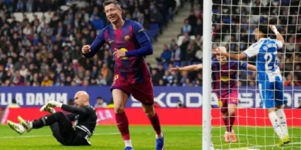 FB体育官网-巴萨考虑降薪续约莱万，弗里克希望其留队至2027|巴塞罗那|罗伯特·莱万多夫斯基|拉波尔塔|弗拉霍维奇|马德里竞技_新浪体育_新浪新闻